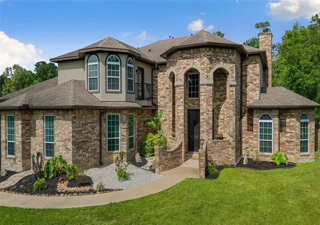 Photo 3 of Single family home for sale at 1202 Rocky Fls Ln, Huffman, TX 77336 | MLS# 10209694 | Listing updated on 2026-08-22