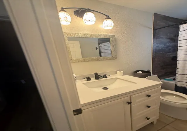 5th image of 7635 Avenue C, Houston, TX 77012 | MLS# 86667108