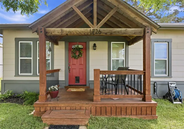 Homes for sale in Hempstead, TX | 1726 13Th St, Hempstead, TX 77445 | MLS# 79102908