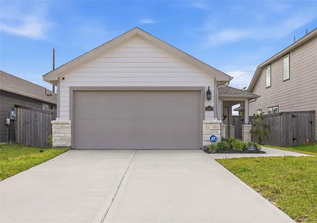 2nd image of 18827 Chisholm Meadow Dr, Crosby, TX 77532 | MLS# 74233760
