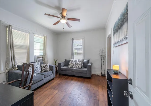 Photo 3 of Single family home for sale at 1217 54th Street, Galveston, TX 77551 | MLS# 45562213 | Listing updated on 2026-05-13