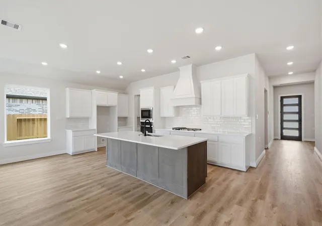 Photo 4 of Single family home for sale at 21956 Rolling Greens Rd, Porter, TX 77365 | MLS# 32888847 | Listing updated on 2026-10-05