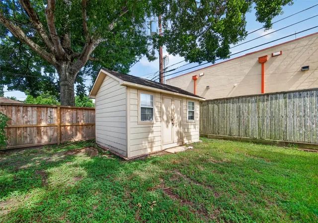 43rd image of 5411 Spellman Rd, Houston, TX 77096 | MLS# 35744997