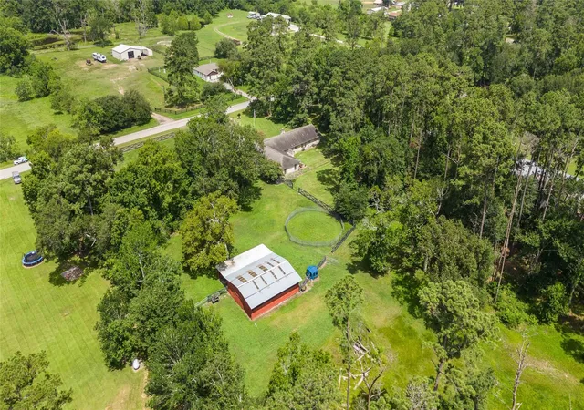 35th image of 20420 Plaza Cir, Crosby, TX 77532 | MLS# 44804931