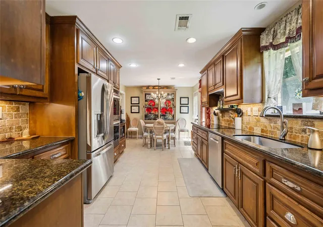 image of 20420 Plaza Cir, Crosby, TX 77532 | MLS# 44804931