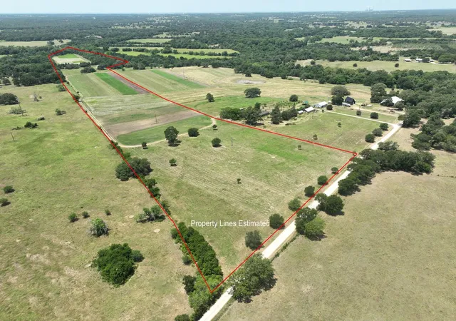 4th image of 6238 Kovar Rd, Fayetteville, TX 78940 | MLS# 98526946