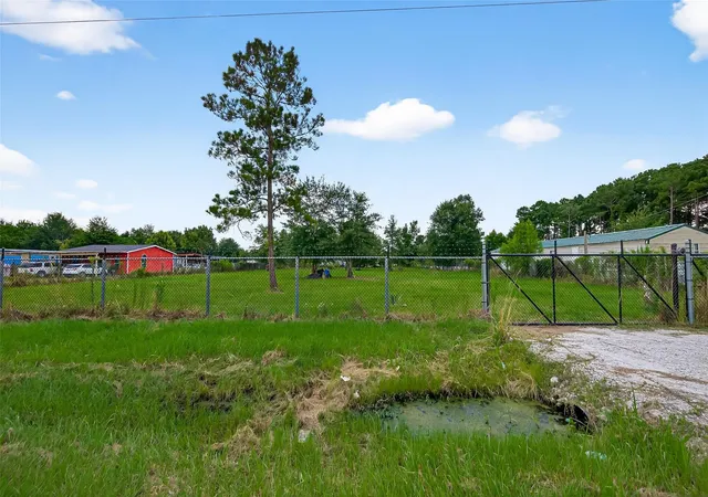 14th image of 2425 County Road 3479b, Cleveland, TX 77327 | MLS# 65488338