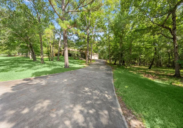 3rd image of 156 Magnolia Bend Dr, Livingston, TX 77351 | MLS# 13054428