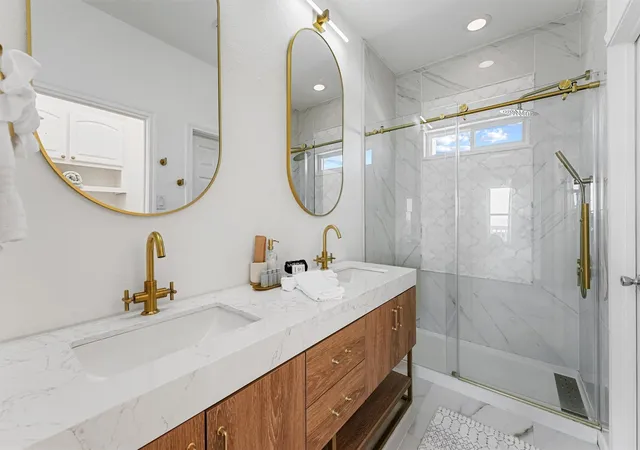 Photo 3 of Single family home for sale at 112 Ocean Shore Dr, Port Bolivar, TX 77650 | MLS# 54160455 | Listing updated on 2026-08-23