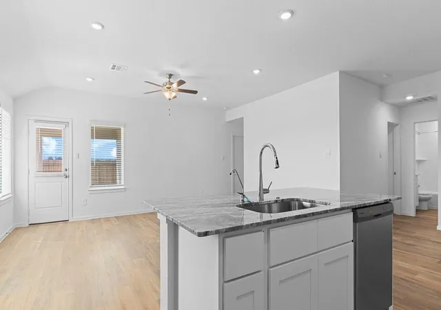 Photo 4 of Sale Pending at 1011 Paddlefish Ln, Alvin, TX 77511 | MLS# 47238444 | Listing updated on 2026-07-25