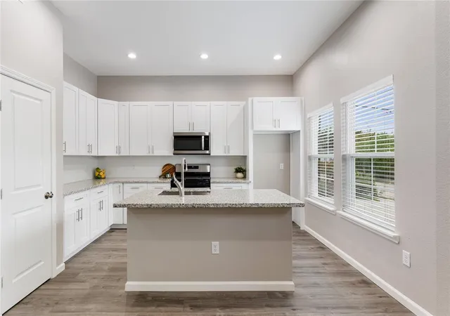 1st image of 1321 E 35th St, Houston, TX 77022 | MLS# 18484630