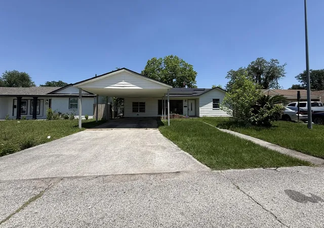 2nd image of 3326 Cliffmarshall St, Houston, TX 77088 | MLS# 9787068