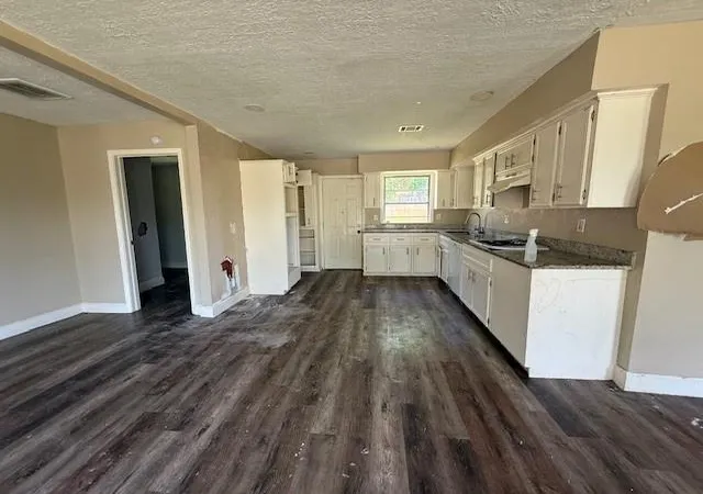 4th image of 3326 Cliffmarshall St, Houston, TX 77088 | MLS# 9787068