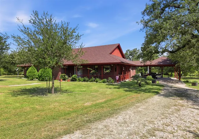 3rd image of 300 Moss Oak Dr, Somerville, TX 77879 | MLS# 81309716