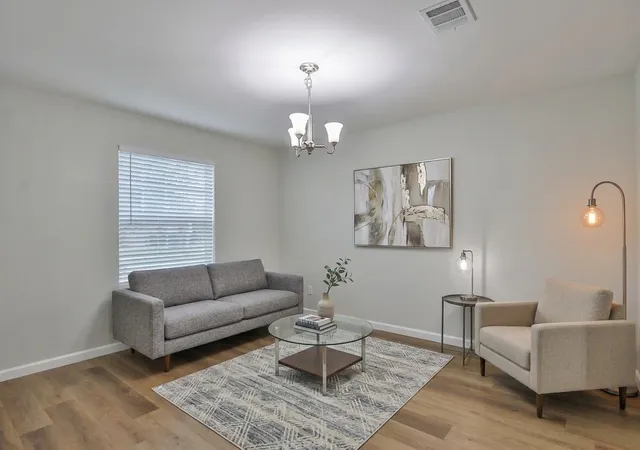 3rd image of 1110 Lasso Ct, Alvin, TX 77511 | MLS# 77803814