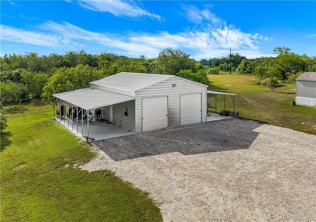 Photo 3 of Single family home for sale at 1455 Rainbow Rd, Cuero, TX 77954 | MLS# 25029650 | Listing updated on 2026-09-22