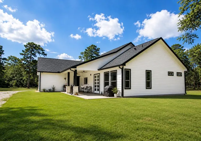 Photo 4 of Single family home for sale at 26898 Forest Hills Ln, Waller, TX 77484 | MLS# 71833193 | Listing updated on 2026-09-14