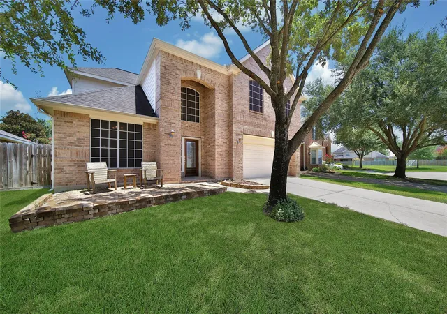Photo 3 of Single family home for sale at 19510 Country Breeze Ct, Spring, TX 77388 | MLS# 7996633 | Listing updated on 2026-08-03