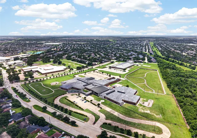 41st image of 19519 Cairns Dr, Katy, TX 77449 | MLS# 36274830