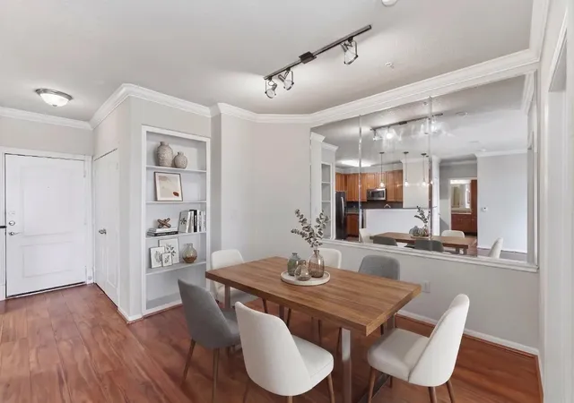 2nd image of 1711 Old Spanish Trl #207, Houston, TX 77054 | MLS# 71180069