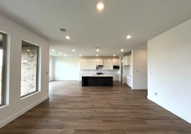 Photo 4 of Single family home for sale at 31303 Granary Holw Dr, Fulshear, TX 77441 | MLS# 25925796 | Listing updated on 2026-08-21