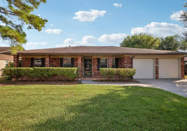 Photo 1 of Single family home for sale at 10422 Rocky Hollow Rd, La Porte, TX 77571 | MLS# 61805703 | Listing updated on 2026-09-20
