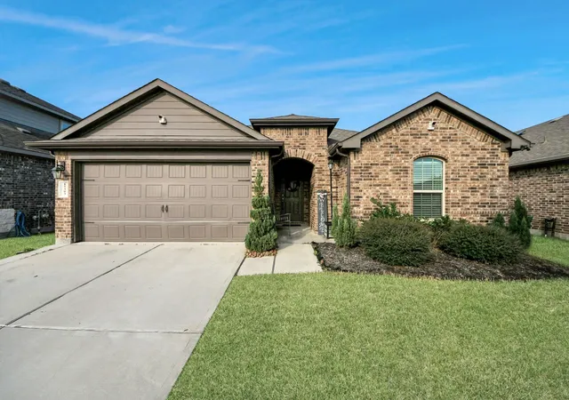 Photo 2 of Single family home for sale at 15303 Stulan Burn Dr, Humble, TX 77346 | MLS# 77011891 | Listing updated on 2026-08-30