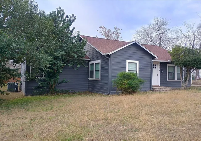 2nd image of 625 E 13th Ave, Belton, TX 76513 | MLS# 42400423