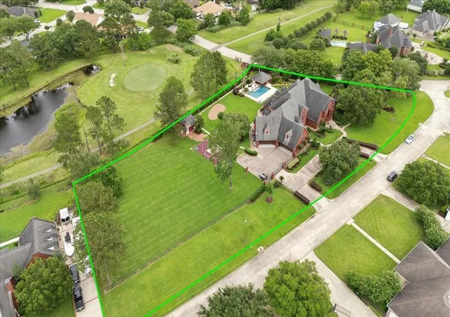2nd image of 7510 Shadow Creek Dr, Beaumont, TX 77707 | MLS# 95571080
