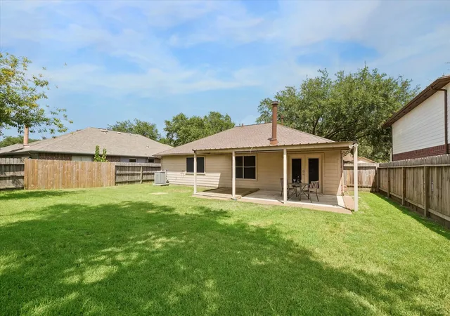 10th image of 18135 Eganville Cir, Tomball, TX 77377 | MLS# 35037114