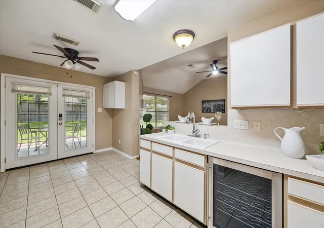 5th image of 18135 Eganville Cir, Tomball, TX 77377 | MLS# 35037114