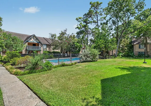 Photo 2 of Condo for sale at 8211 Kingsbrook Rd #205, Houston, TX 77024 | MLS# 9646412 | Listing updated on 2026-09-16