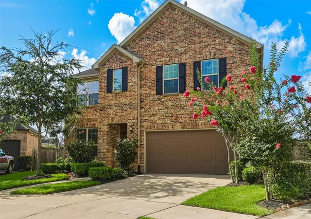 Photo 2 of Single family home for sale at 11102 Mineral Is Ln, Richmond, TX 77406 | MLS# 51405464 | Listing updated on 2026-07-11