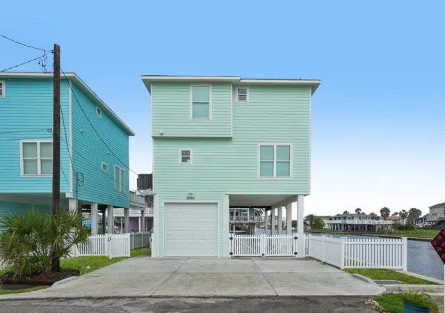 Homes for sale in Jamaica Beach, TX | 16700 Montego Wy, Jamaica Beach, TX 77554 | MLS# 14891411