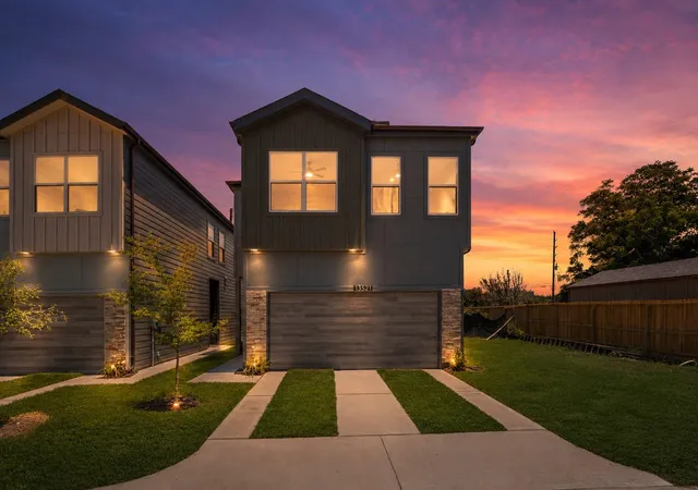 3rd image of 13503 Ivy Vine Ln, Houston, TX 77047 | MLS# 8825072