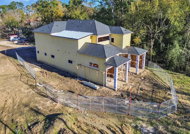 2nd image of 36 W Shady Ln, Houston, TX 77063 | MLS# 85765867