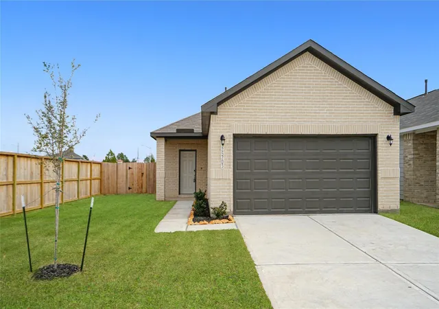 Photo 2 of Single family home for sale at 25703 Northpark Palm Dr, Porter, TX 77365 | MLS# 10142523 | Listing updated on 2026-04-22
