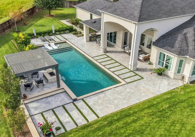 50th image of 2223 Legends Wy, Katy, TX 77493 | MLS# 75609752