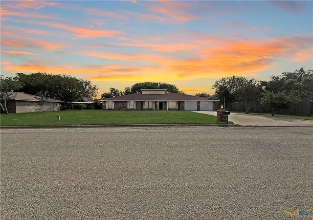 Photo 2 of Single family home for sale at 420 El Camino Real St, Port Lavaca, TX 77979 | MLS# 7952610 | Listing updated on 2026-09-20