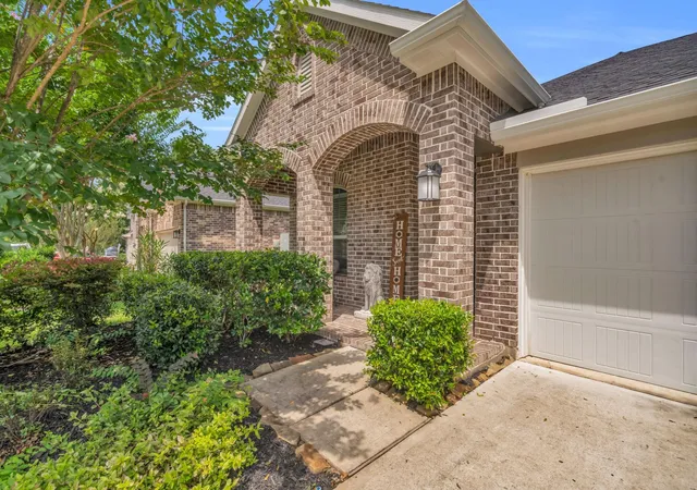 Homes for sale in Willis, TX | 222 Elianne Lace Ct Ct, Willis, TX 77318 | MLS# 36975217