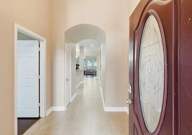 Photo 3 of Single family home for sale at 601 Chesterfield Ln, League City, TX 77573 | MLS# 81214069 | Listing updated on 2026-09-20