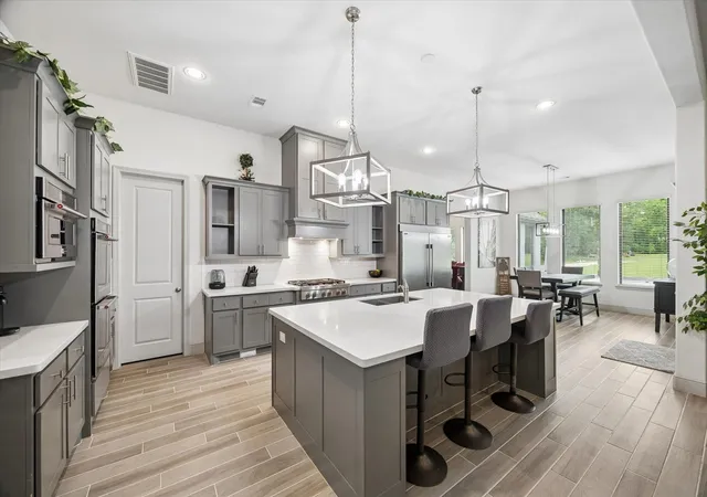 4th image of 30943 Spring Lake Blvd, Tomball, TX 77375 | MLS# 87895850