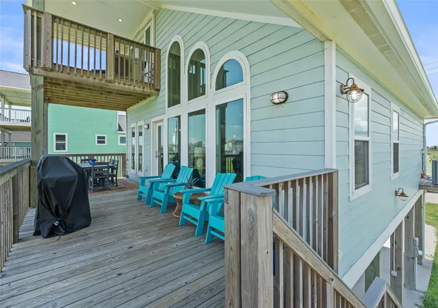 4th image of 18603 Shaman Dr, Galveston, TX 77554 | MLS# 66598547