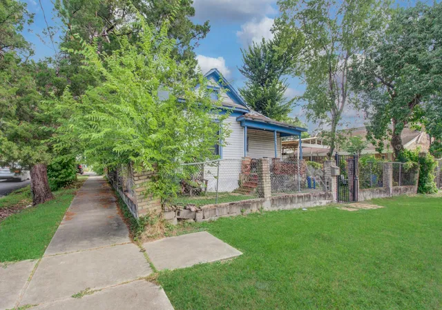 Photo 1 of Single family home for sale at 1103 Harrington St, Houston, TX 77009 | MLS# 79247218 | Listing updated on 2026-09-19