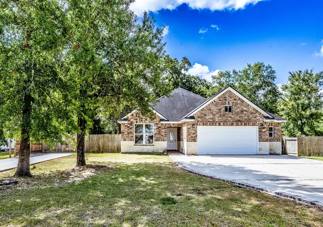 Photo 1 of Single family home for sale at 3676 Pin Oak Dr, Conroe, TX 77301 | MLS# 11580756 | Listing updated on 2026-09-20