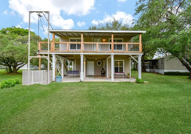 1st image of 1551 Bayview Dr, Palacios, TX 77465 | MLS# 41135654