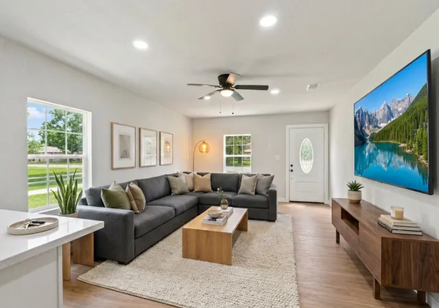 Photo 2 of Single family home for sale at 8414 Schiro Rd, Hitchcock, TX 77563 | MLS# 5238657 | Listing updated on 2026-09-08