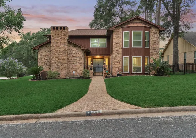 Photo 1 of Single family home for sale at 660 Hillcrest Dr, Huntsville, TX 77340 | MLS# 92537217 | Listing updated on 2026-09-15
