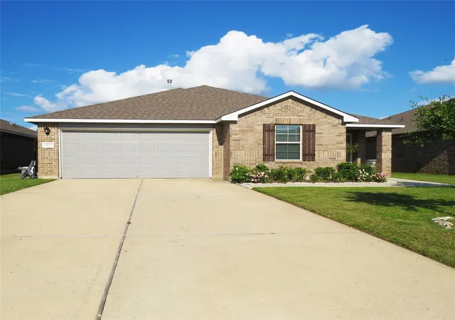 Homes for sale in Navasota, TX | 2419 Divot Lane Lane, Navasota, TX 77868 | MLS# 42030901