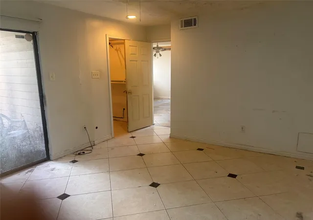 5th image of 6701 Sands Point Dr #63, Houston, TX 77074 | MLS# 10341589